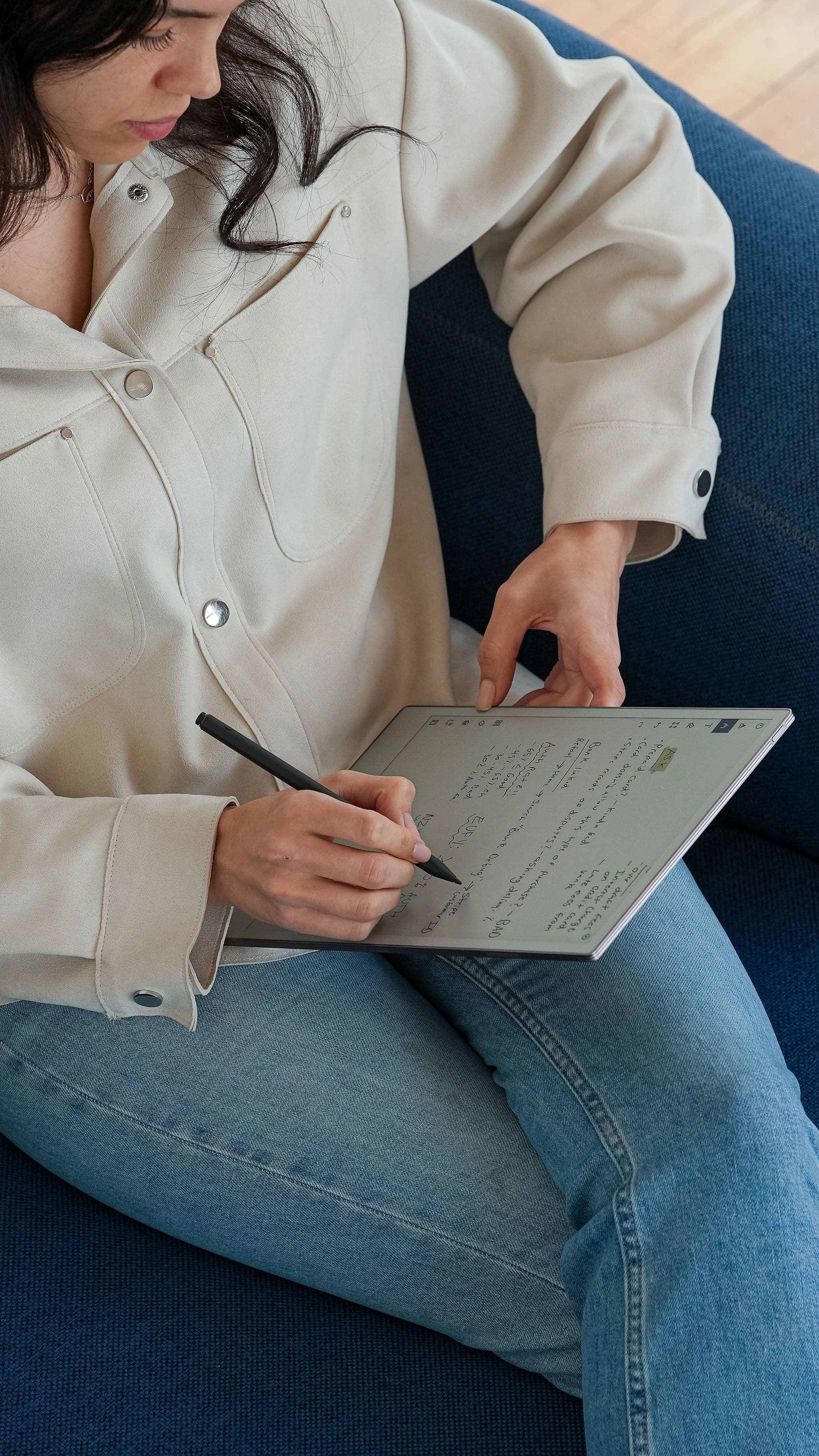 Person writing on a reMarkable Paper Pro
